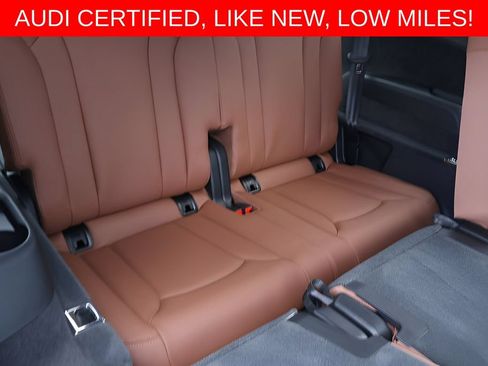Used 2023 Audi Q7 2.0T Premium w/ Towing Package AWD/4WD image 16