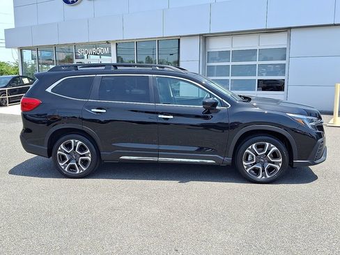 Used 2024 Subaru Ascent Touring AWD/4WD image 10