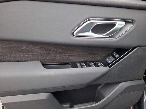Used 2025 Land Rover Range Rover Velar Dynamic SE image 11