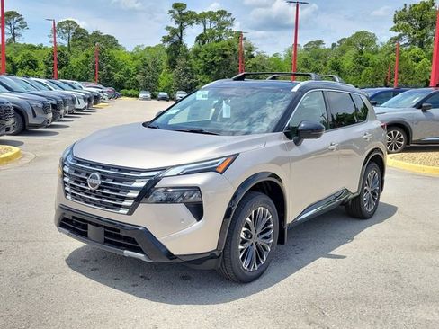 Certified 2026 Nissan Rogue Platinum AWD/4WD image 5