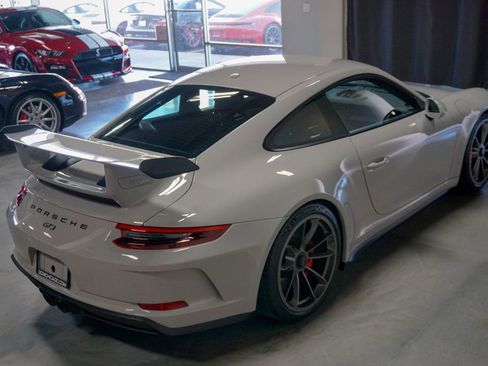 Used 2018 Porsche 911 GT3 image 46