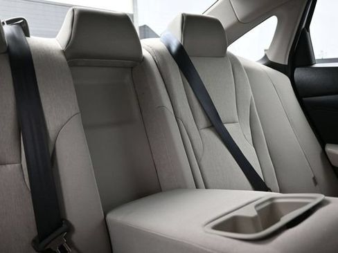 Used 2025 Honda Accord SE image 15