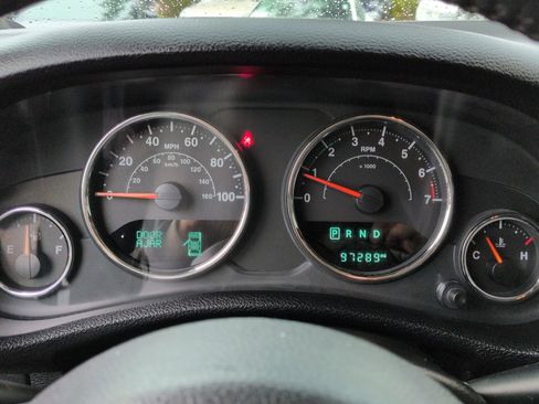 Used 2017 Jeep Wrangler Unlimited Sport w/ Quick Order Package 24S image 14