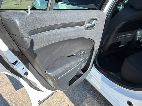 Used 2018 Chrysler 300 Touring w/ Sport Appearance Package RWD image 22
