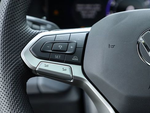 New 2026 Volkswagen Tiguan SE R-Line image 60