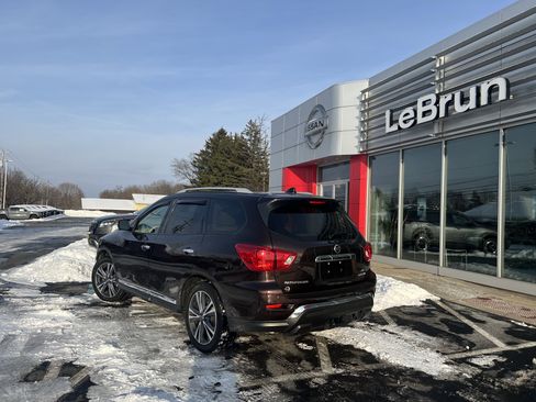 Used 2019 Nissan Pathfinder Platinum image 9