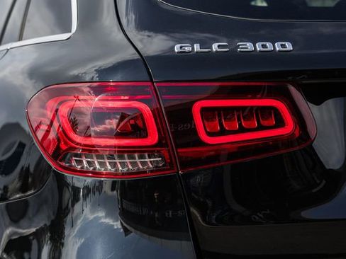 Used 2022 Mercedes-Benz GLC 300 4MATIC image 8