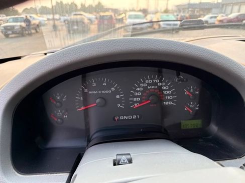 Used 2007 Ford F150 XLT AWD/4WD image 8