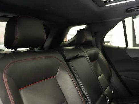 Used 2022 Chevrolet Equinox RS w/ RS Leather Package image 19