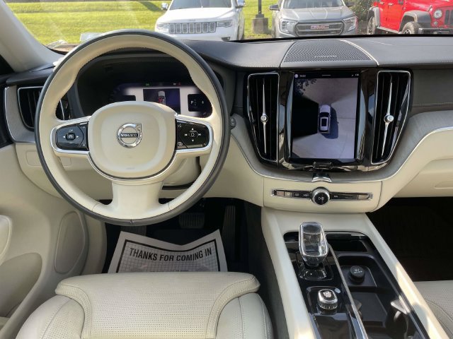 Used 2023 Volvo XC60 B6 Ultimate w/ Protection Package Premier AWD/4WD image 14