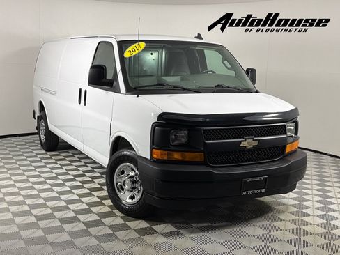 Used 2017 Chevrolet Express 3500 Extended RWD image 1