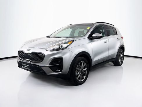 Used 2021 Kia Sportage S w/ S AWD Premium Package image 3
