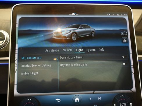 Used 2021 Mercedes-Benz S 580 4MATIC Sedan image 31