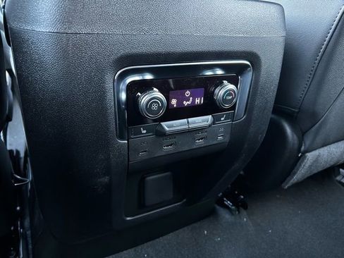 New 2025 GMC Yukon XL AT4 w/ AT4 Premium Plus Package AWD/4WD image 34