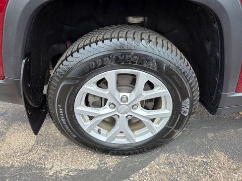 Used 2023 Jeep Grand Cherokee L Limited w/ Luxury Tech Group II AWD/4WD image 10