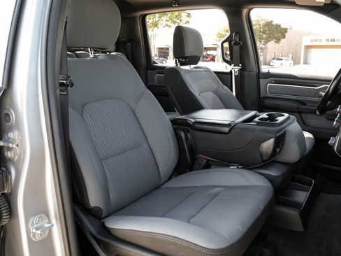 Used 2022 RAM 1500 Big Horn AWD/4WD image 28