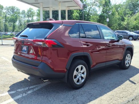 Certified 2023 Toyota RAV4 LE AWD/4WD image 6