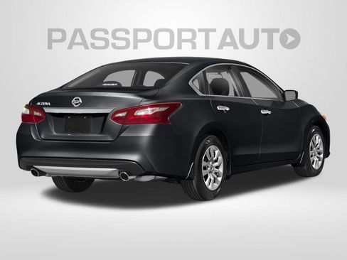 Used 2018 Nissan Altima 3.5 SL FWD image 2