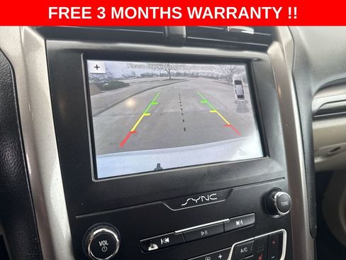 Used 2019 Ford Fusion SEL image 18