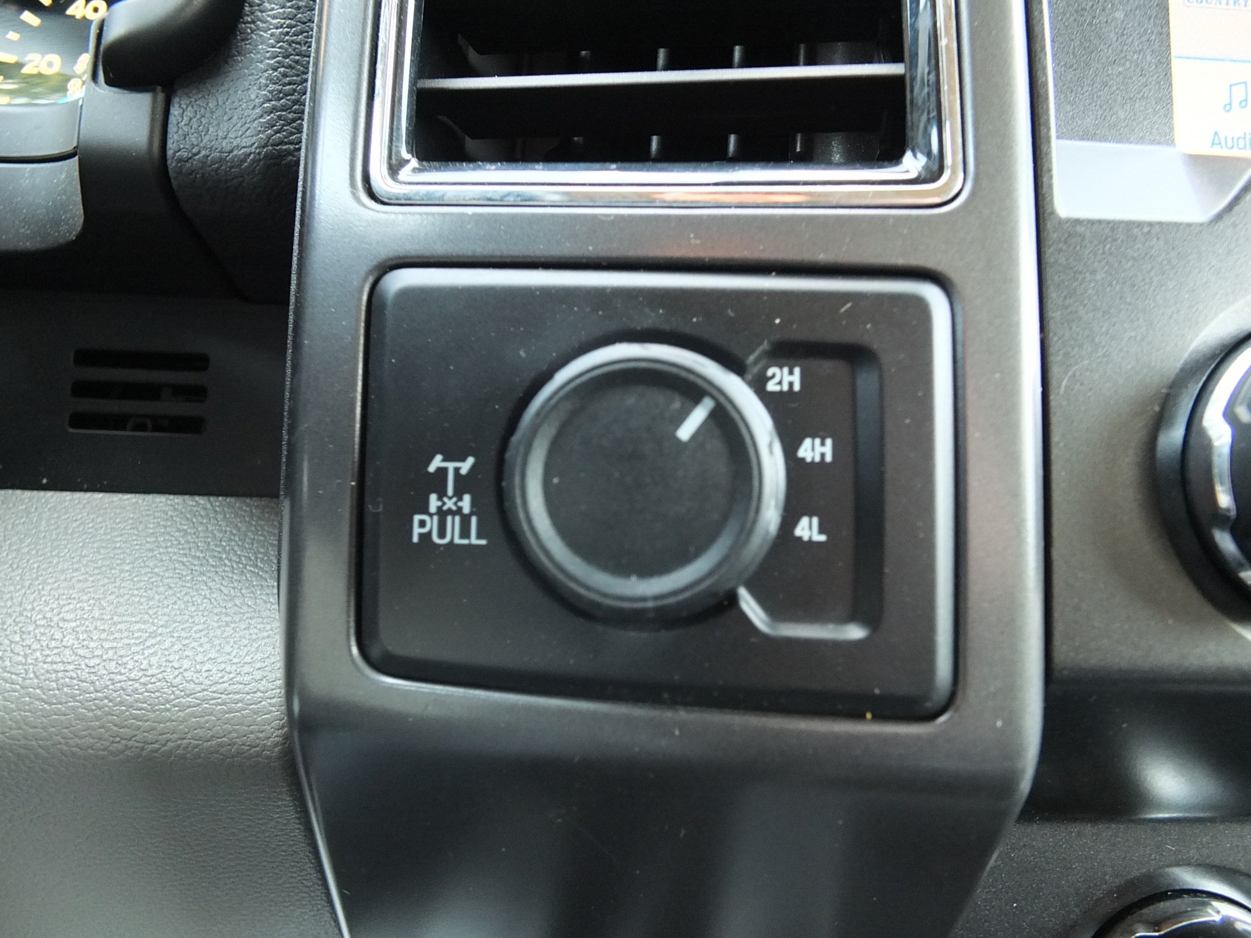 Used 2020 Ford F150 XLT w/ Equipment Group 302A Luxury AWD/4WD image 24
