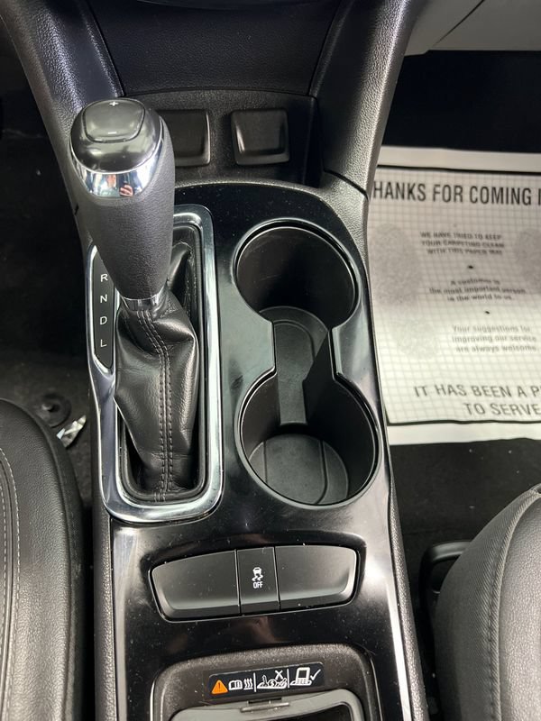 Used 2017 Chevrolet Cruze Premier FWD image 18