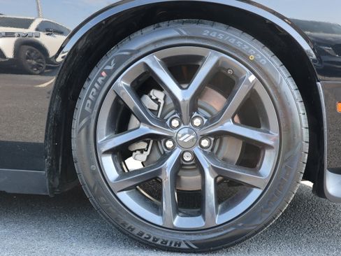 Used 2022 Dodge Challenger R/T w/ Blacktop Package RWD image 6