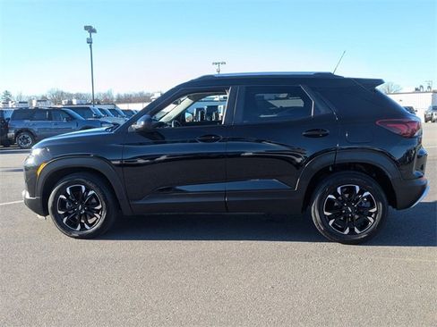 Used 2023 Chevrolet TrailBlazer LT w/ Convenience Package image 6