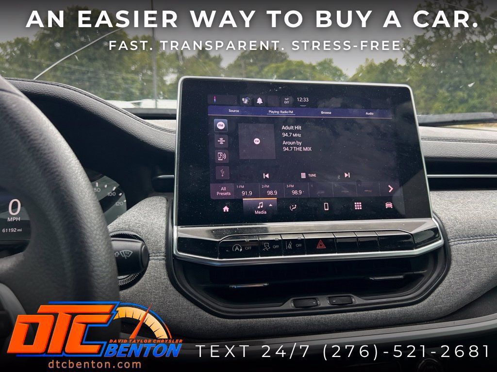 Used 2024 Jeep Compass Sport AWD/4WD image 11