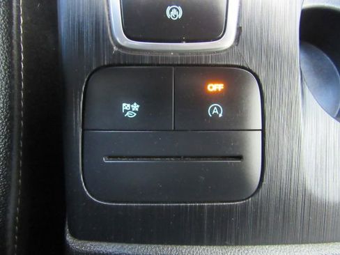 Used 2022 Ford Escape SEL image 47