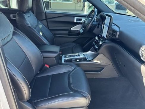 Used 2021 Ford Explorer ST w/ Equipment Group 401A image 16
