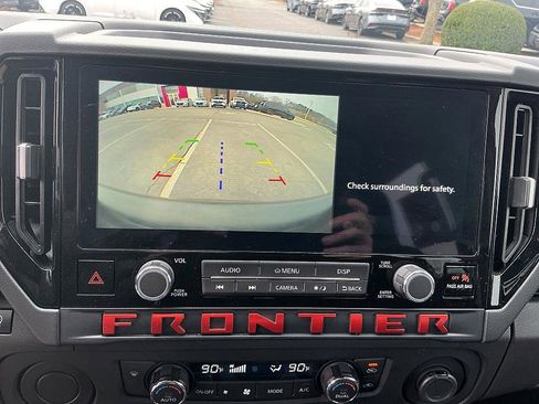 Certified 2025 Nissan Frontier Pro-X image 17