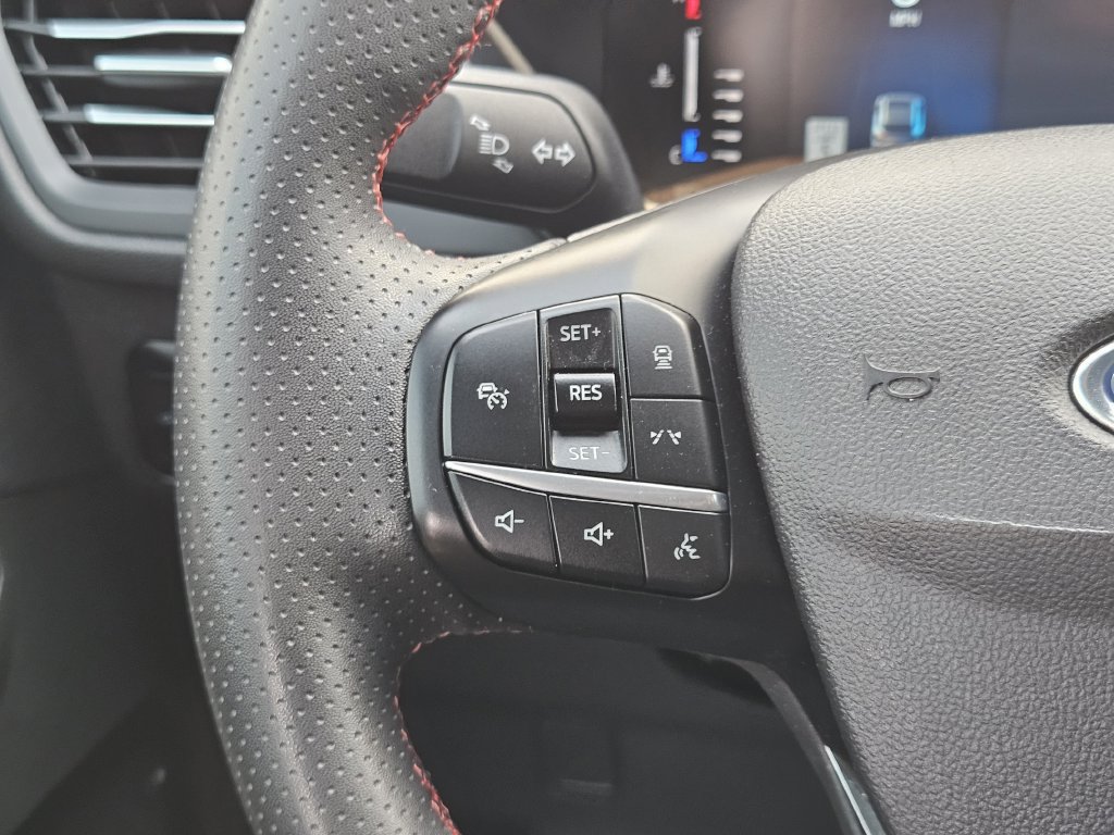 Used 2023 Ford Escape ST-Line w/ Tech Pack #1 AWD/4WD image 27