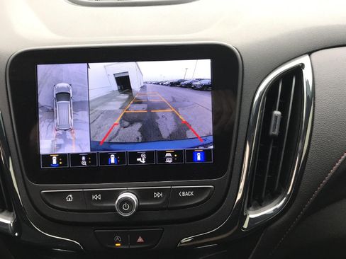 Used 2024 Chevrolet Equinox RS w/ RS Leather Package AWD/4WD image 16