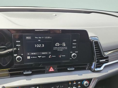 Used 2025 Kia Sportage LX image 22