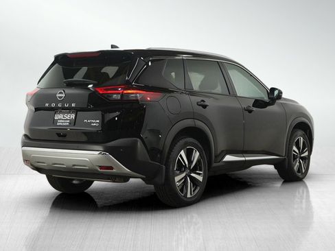 Used 2023 Nissan Rogue Platinum image 6