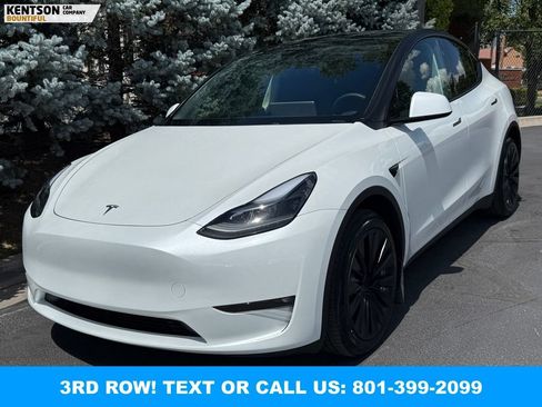 Used 2024 Tesla Model Y Long Range AWD/4WD image 3