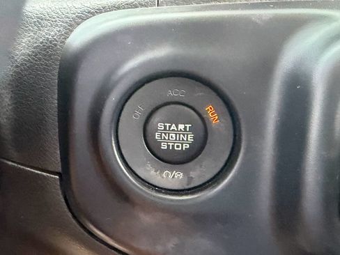 Used 2018 Jeep Wrangler Unlimited Sport S AWD/4WD image 21