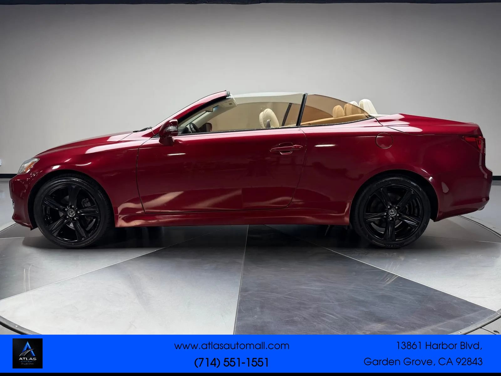 Used 2010 Lexus IS 250C w/ Luxury Pkg RWD image 4