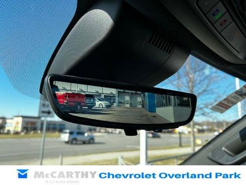 New 2026 Chevrolet Suburban Premier image 16