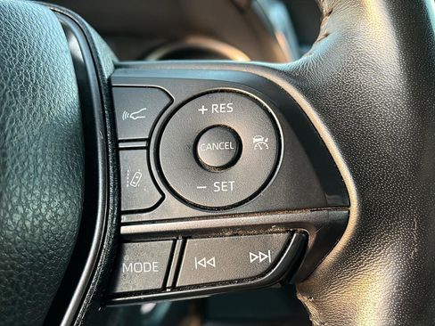 Used 2023 Toyota Camry SE image 14