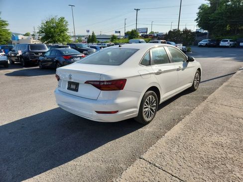 Used 2019 Volkswagen Jetta SE FWD image 5