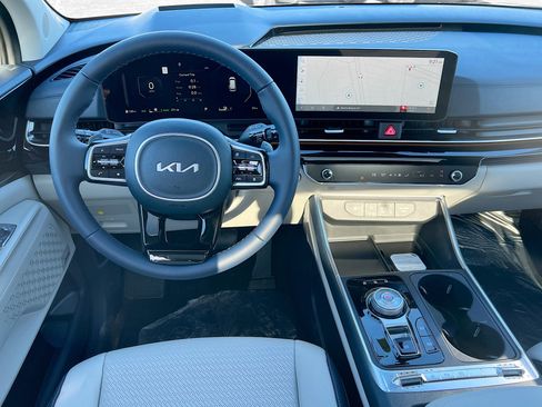 Used 2026 Kia Carnival SX Prestige FWD image 18