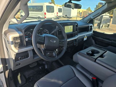 New 2026 Ford F550 4x4 Crew Cab image 34
