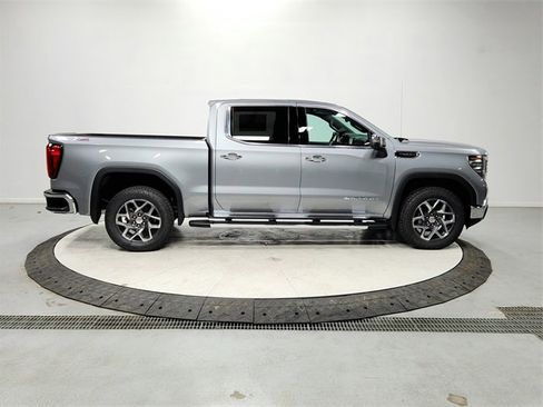 New 2026 GMC Sierra 1500 SLT w/ SLT Premium Plus Package image 8