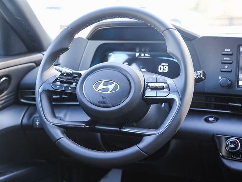 New 2025 Hyundai Elantra Sport image 13