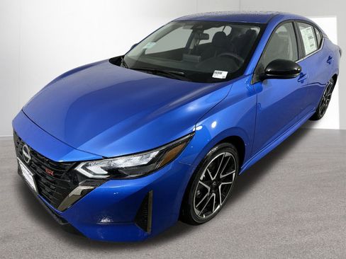 New 2025 Nissan Sentra SR image 22