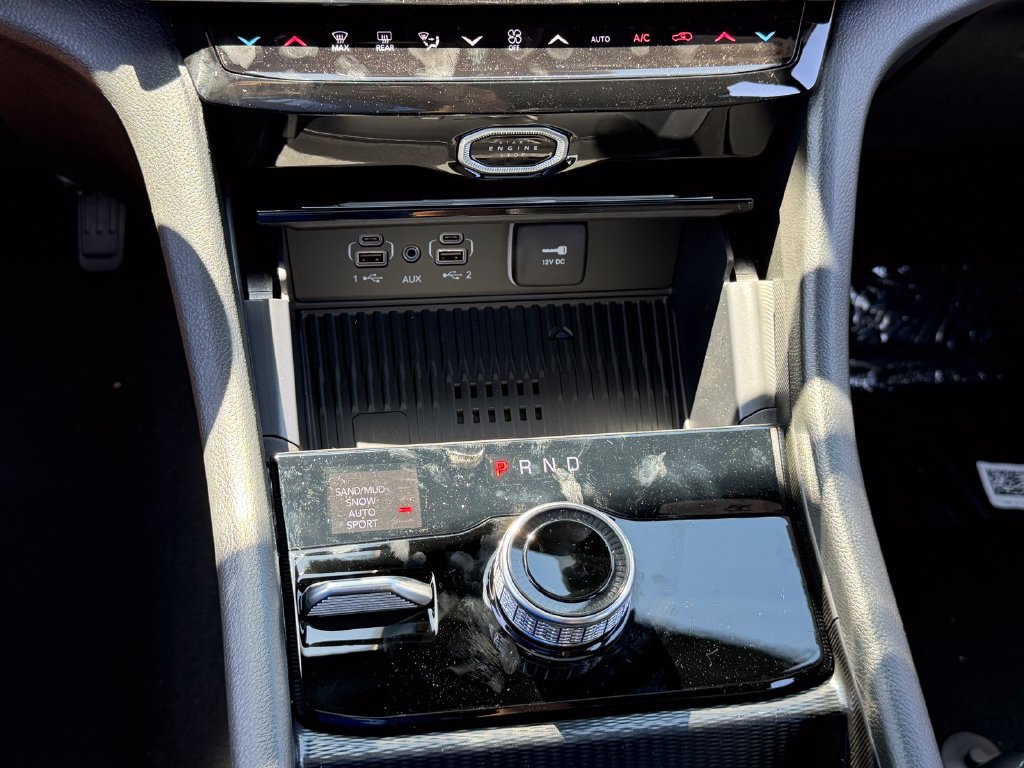 New 2026 Jeep Grand Cherokee Altitude AWD/4WD image 13