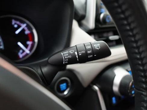 Used 2019 Toyota RAV4 Limited w/ Cold Weather Package AWD/4WD image 20