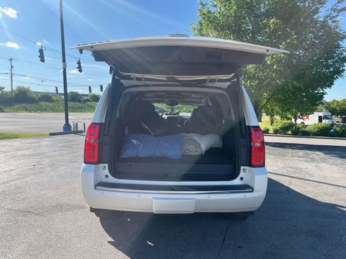 Used 2015 Chevrolet Tahoe LTZ AWD/4WD image 12