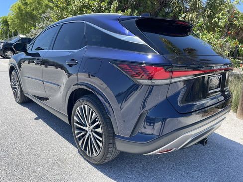 Used 2023 Lexus RX 350 w/ Accessory Package (2T) AWD/4WD image 5